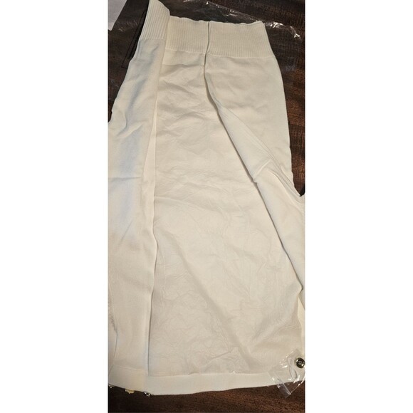 Susan Graver Women's Ivory Long Sleeve Boatneck W/Gold Buttons Size XL NEW - Picture 6 of 11